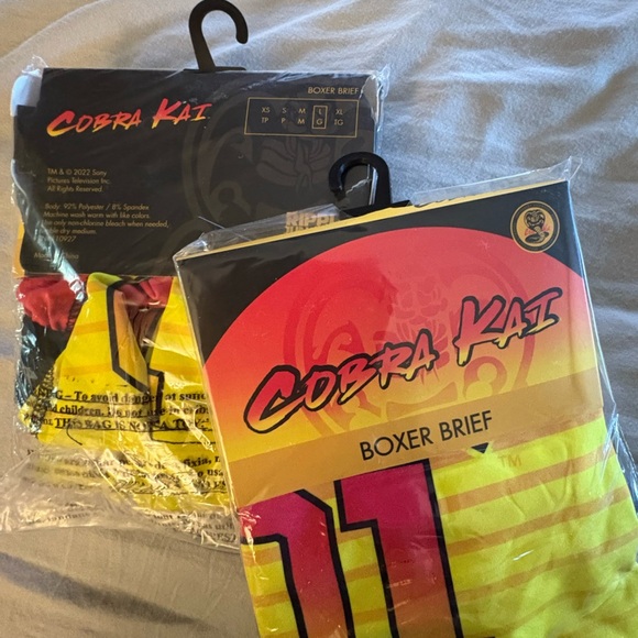 Classic comfortable 2 Pack
Cobra Kai Boxer Briefs
BREATHABLE
1 Large & 1 XL - Picture 5 of 6